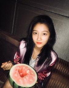 关晓彤娱乐圈吃瓜王